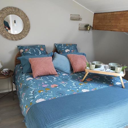Campagne Et Jacuzzi ... C'Est Cosy Le Bumble Bee ! Villa Panossas Exterior photo