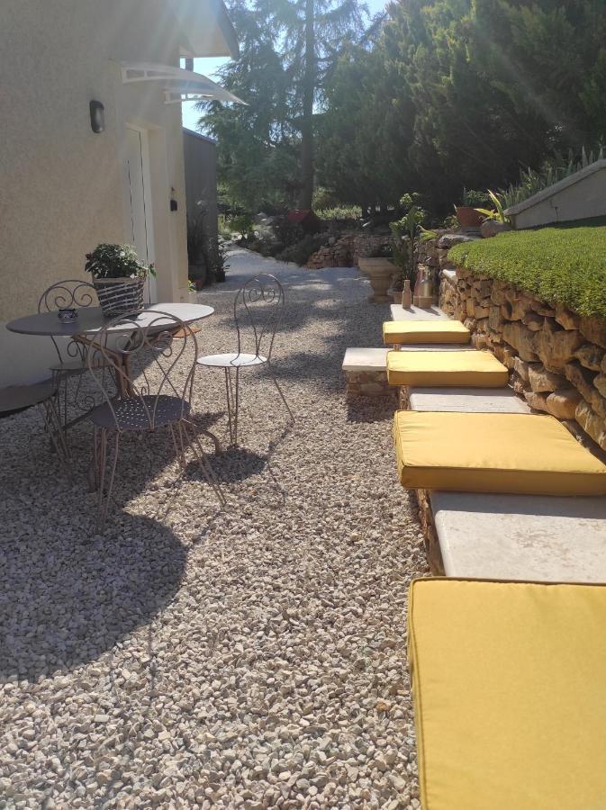 Campagne Et Jacuzzi ... C'Est Cosy Le Bumble Bee ! Villa Panossas Exterior photo