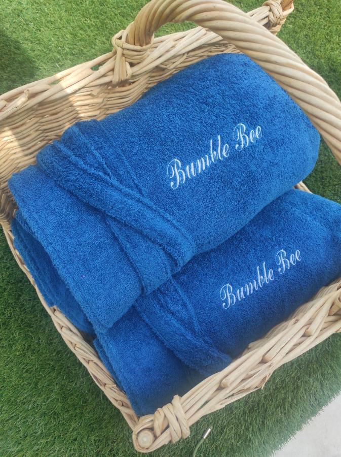 Campagne Et Jacuzzi ... C'Est Cosy Le Bumble Bee ! Villa Panossas Exterior photo